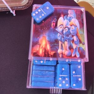 Smurf Dominos